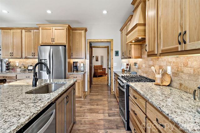 207 Lake Crest Drive 11, Nebo, NC 28761