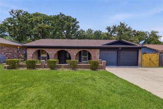 2706 Mintwood Place, Arlington, TX 76016