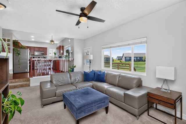 935 Trail Drive, Slater, IA 50244