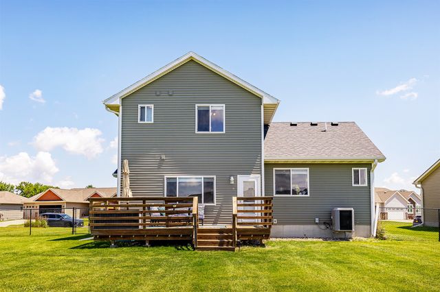 935 Trail Drive, Slater, IA 50244