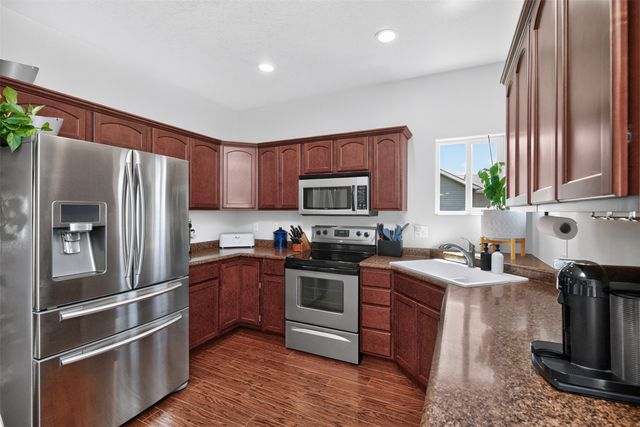 935 Trail Drive, Slater, IA 50244