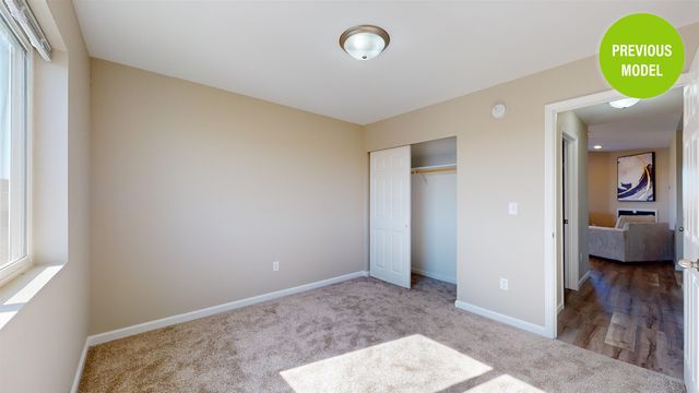 2313 23rd Ave, Minot, ND 58703