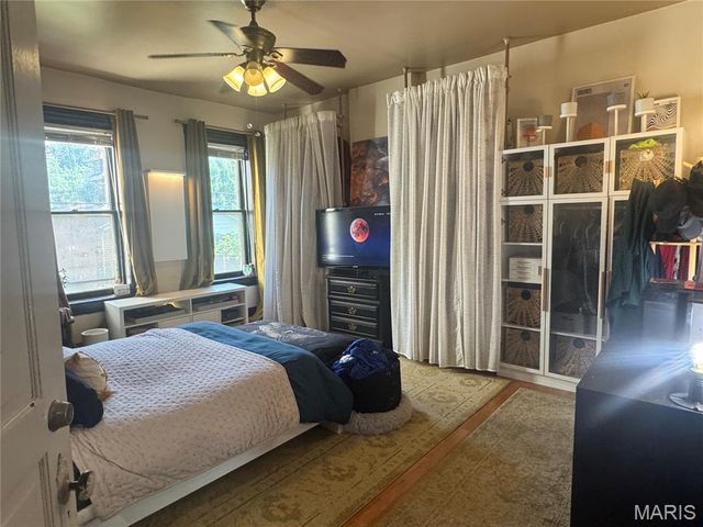 4175 Flad Avenue, St Louis, MO 63110