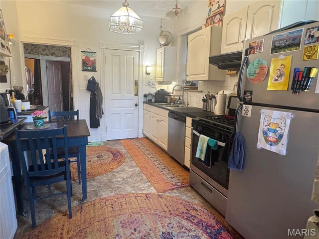 4175 Flad Avenue, St Louis, MO 63110