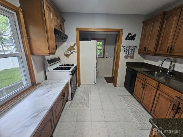 1929 Barnett Street, Rahway, NJ 07065