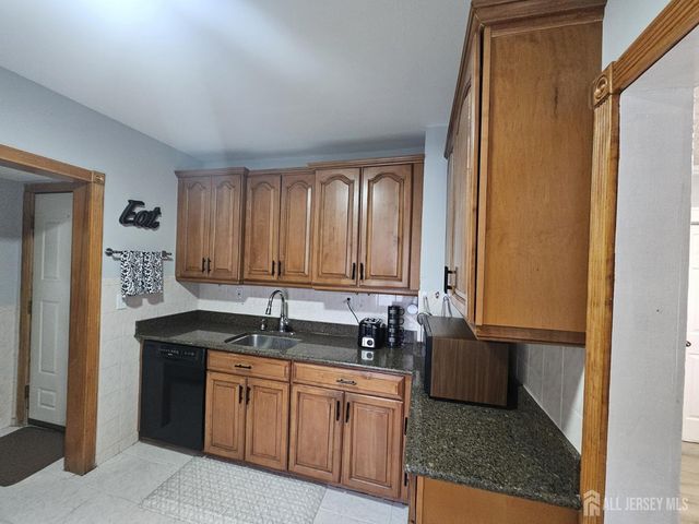 1929 Barnett Street, Rahway, NJ 07065