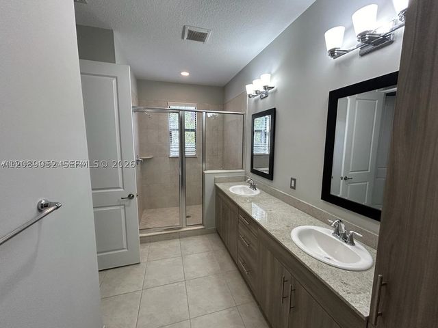 20962 NW 1st Dr 20962, Pembroke Pines, FL 33029