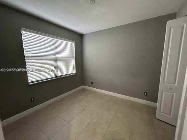 20962 NW 1st Dr 20962, Pembroke Pines, FL 33029