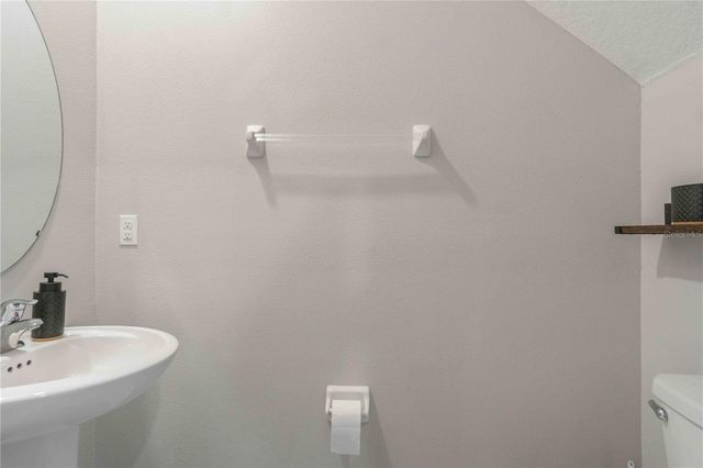 9440 LEMON DROP LOOP, Sun City Center, FL 33573