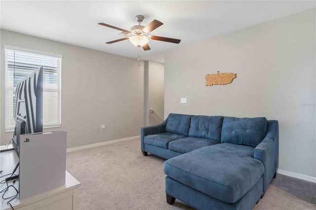 9440 LEMON DROP LOOP, Sun City Center, FL 33573