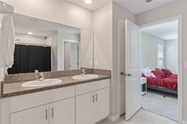 9440 LEMON DROP LOOP, Sun City Center, FL 33573