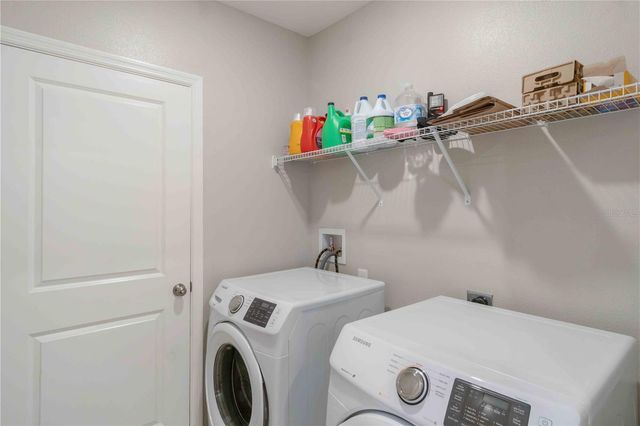 9440 LEMON DROP LOOP, Sun City Center, FL 33573