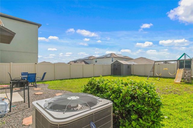 9440 LEMON DROP LOOP, Sun City Center, FL 33573