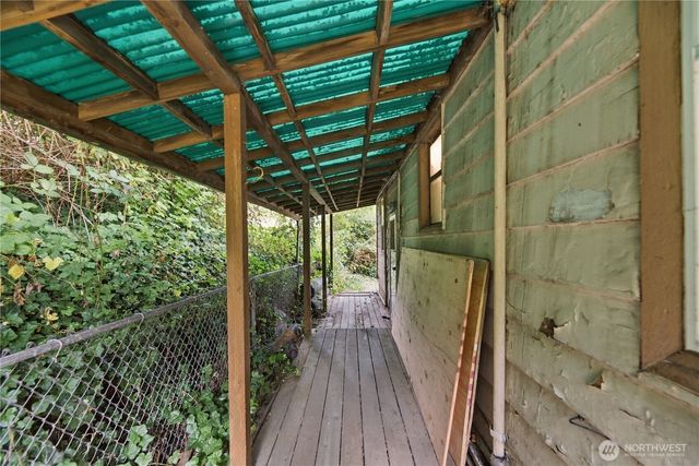 10863 Roseberg Avenue S, Seattle, WA 98168