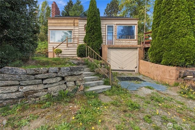 10863 Roseberg Avenue S, Seattle, WA 98168