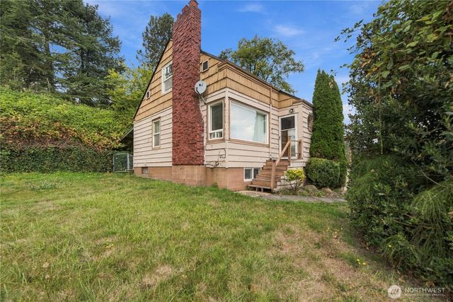 10863 Roseberg Avenue S, Seattle, WA 98168