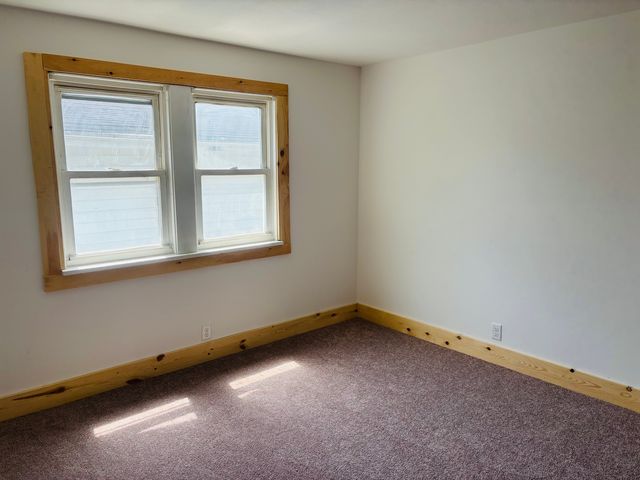 128 N Johnston Avenue, Rockford, IL 61101