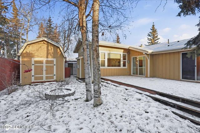 12218 Crested Butte Drive, Eagle River, AK 99577