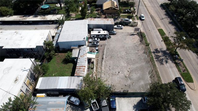 2034 Bingle Road, Houston, TX 77055
