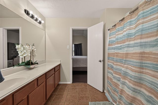 10931 View Pointe Lane, Houston, TX 77034
