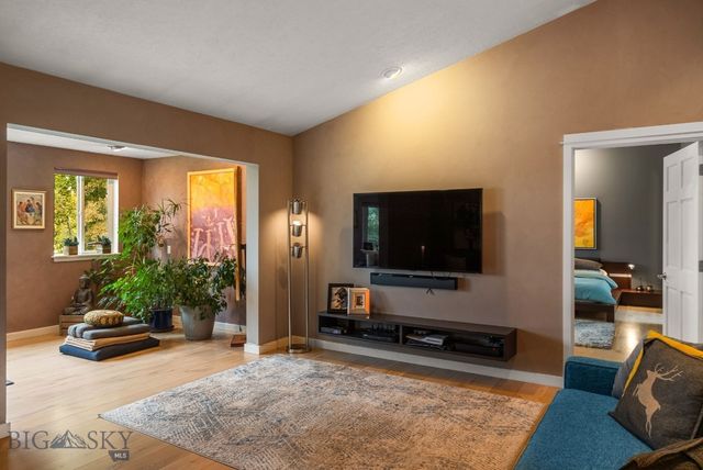 9000 S 19th Avenue, Bozeman, MT 59718