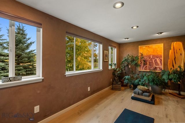 9000 S 19th Avenue, Bozeman, MT 59718