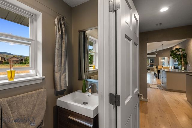 9000 S 19th Avenue, Bozeman, MT 59718