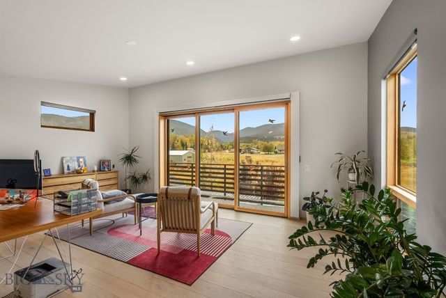 9000 S 19th Avenue, Bozeman, MT 59718