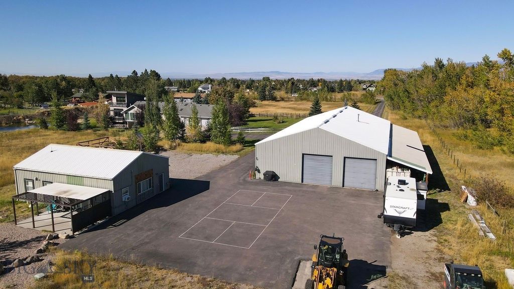 9000 S 19th Avenue, Bozeman, MT 59718