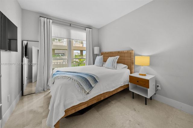 100 Meridian Ave 233, Miami Beach, FL 33139
