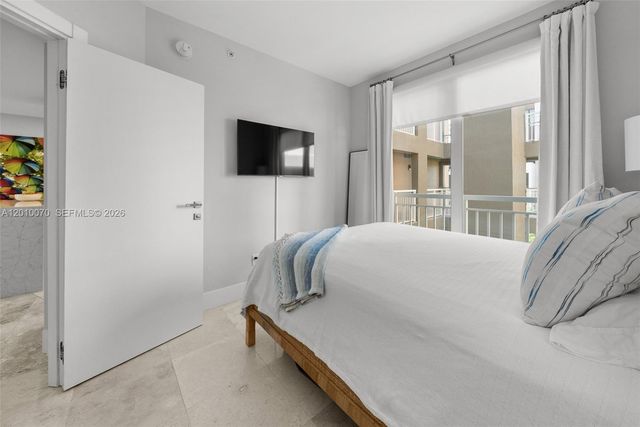 100 Meridian Ave 233, Miami Beach, FL 33139