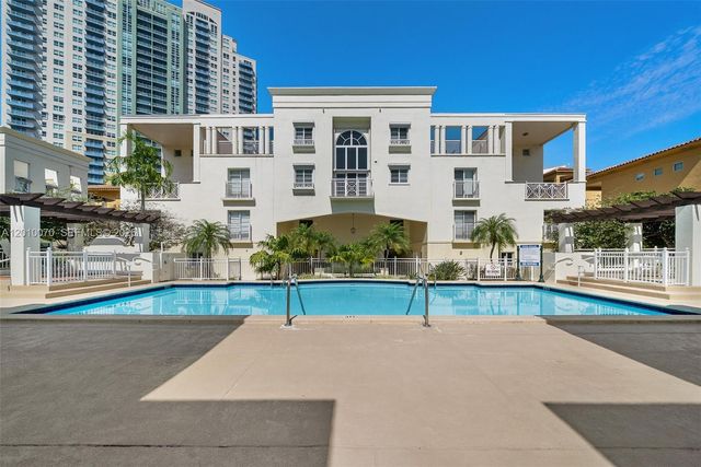 100 Meridian Ave 233, Miami Beach, FL 33139