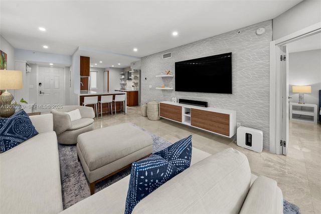 100 Meridian Ave 233, Miami Beach, FL 33139