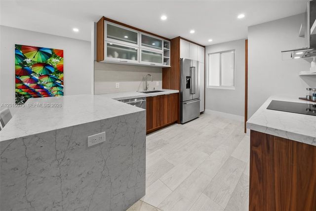 100 Meridian Ave 233, Miami Beach, FL 33139