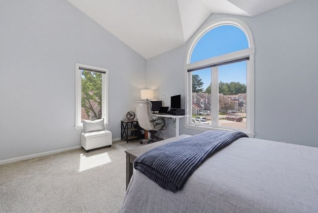 60 Pointe Rok Drive 60, Worcester, MA 01604