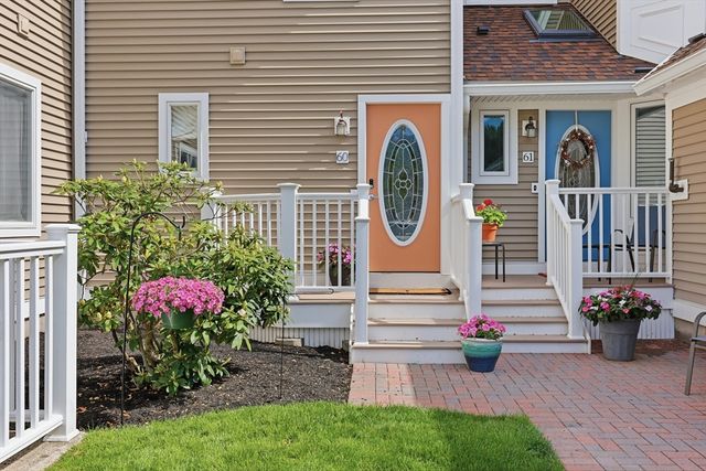 60 Pointe Rok Drive 60, Worcester, MA 01604