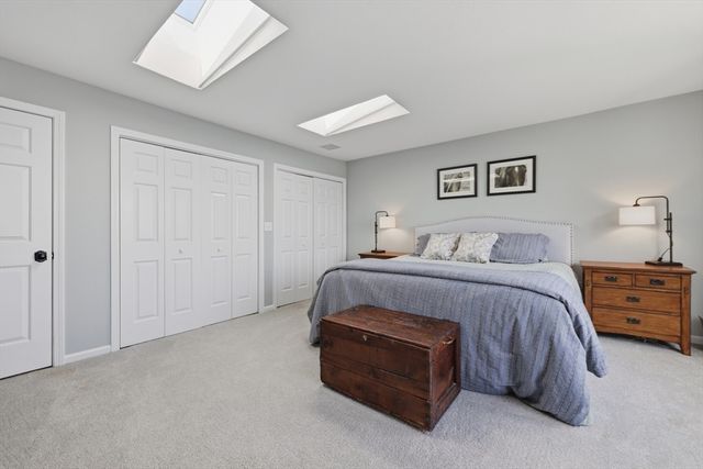 60 Pointe Rok Drive 60, Worcester, MA 01604