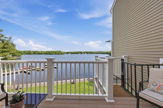 60 Pointe Rok Drive 60, Worcester, MA 01604