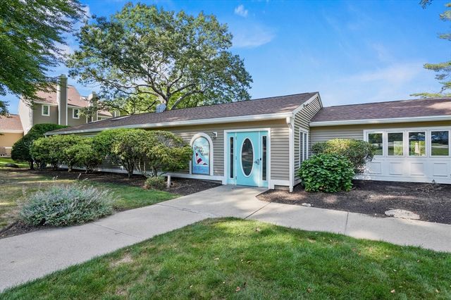 60 Pointe Rok Drive 60, Worcester, MA 01604