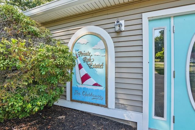 60 Pointe Rok Drive 60, Worcester, MA 01604
