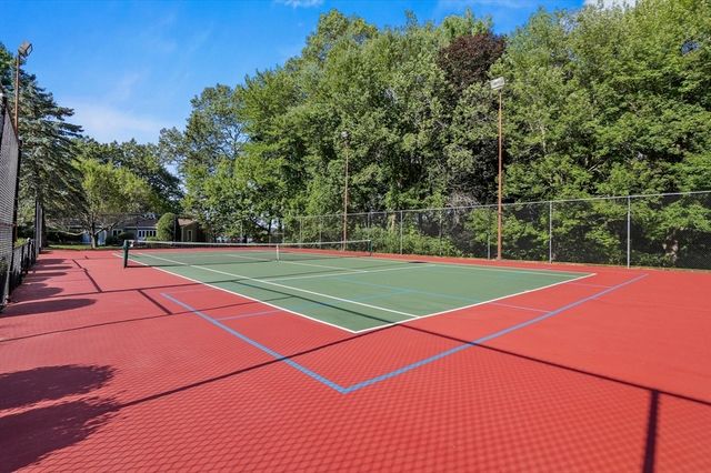 60 Pointe Rok Drive 60, Worcester, MA 01604