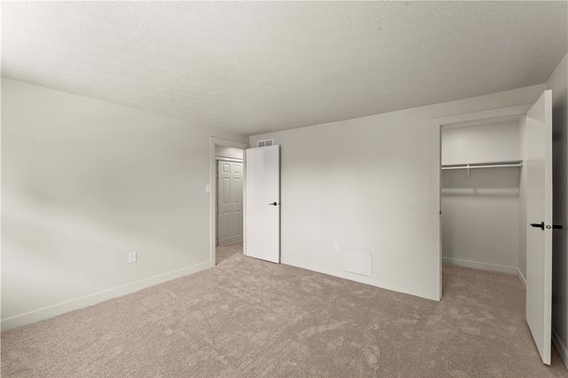 2909 Big Meadow Ct, South Fayette, PA 15017