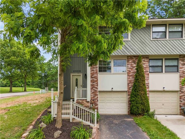 2909 Big Meadow Ct, South Fayette, PA 15017