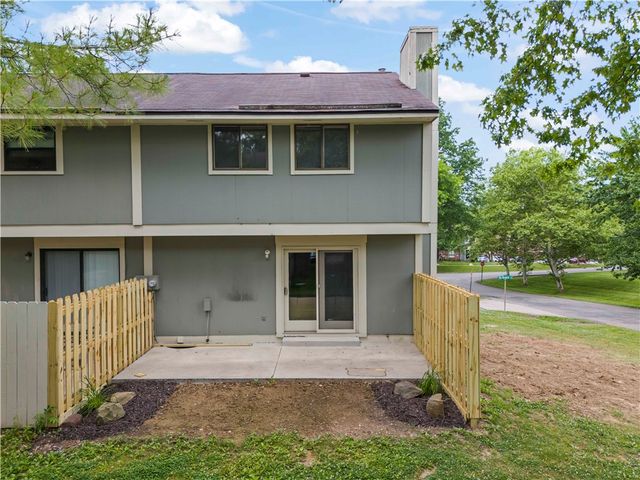 2909 Big Meadow Ct, South Fayette, PA 15017