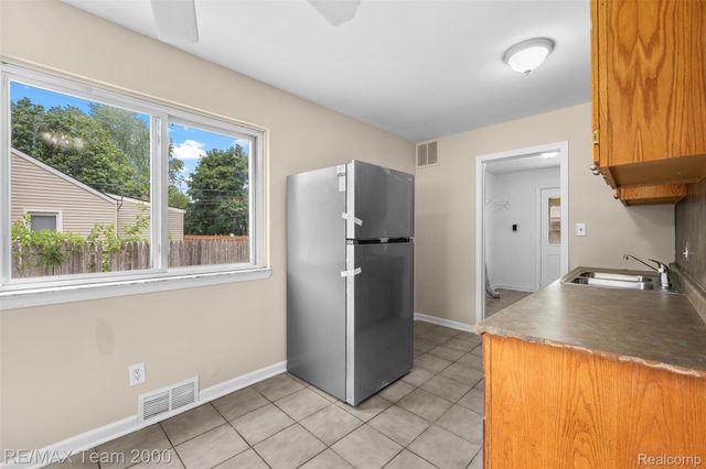 12846 Georgiana Avenue, Warren, MI 48089