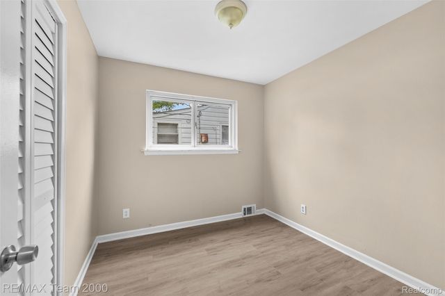 12846 Georgiana Avenue, Warren, MI 48089