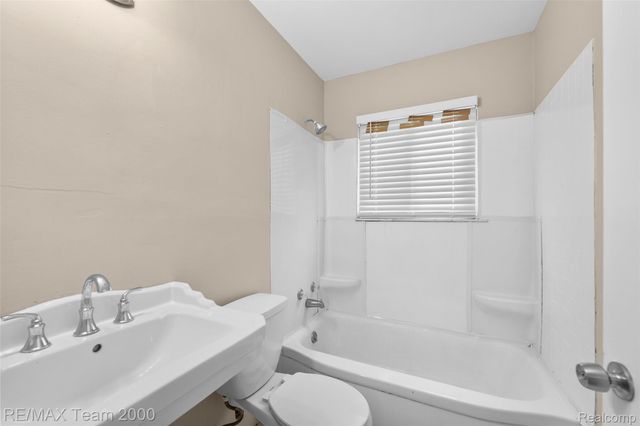 12846 Georgiana Avenue, Warren, MI 48089