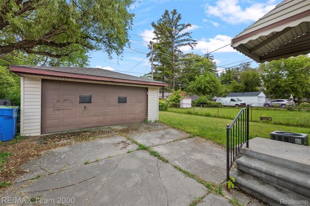12846 Georgiana Avenue, Warren, MI 48089