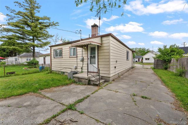12846 Georgiana Avenue, Warren, MI 48089