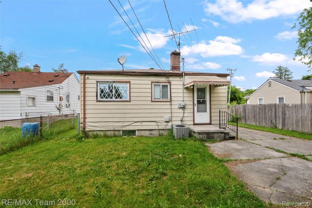 12846 Georgiana Avenue, Warren, MI 48089
